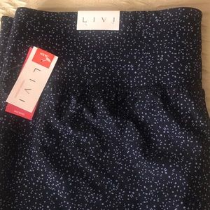 Livi Active Wear Wicking Capri Length Legging